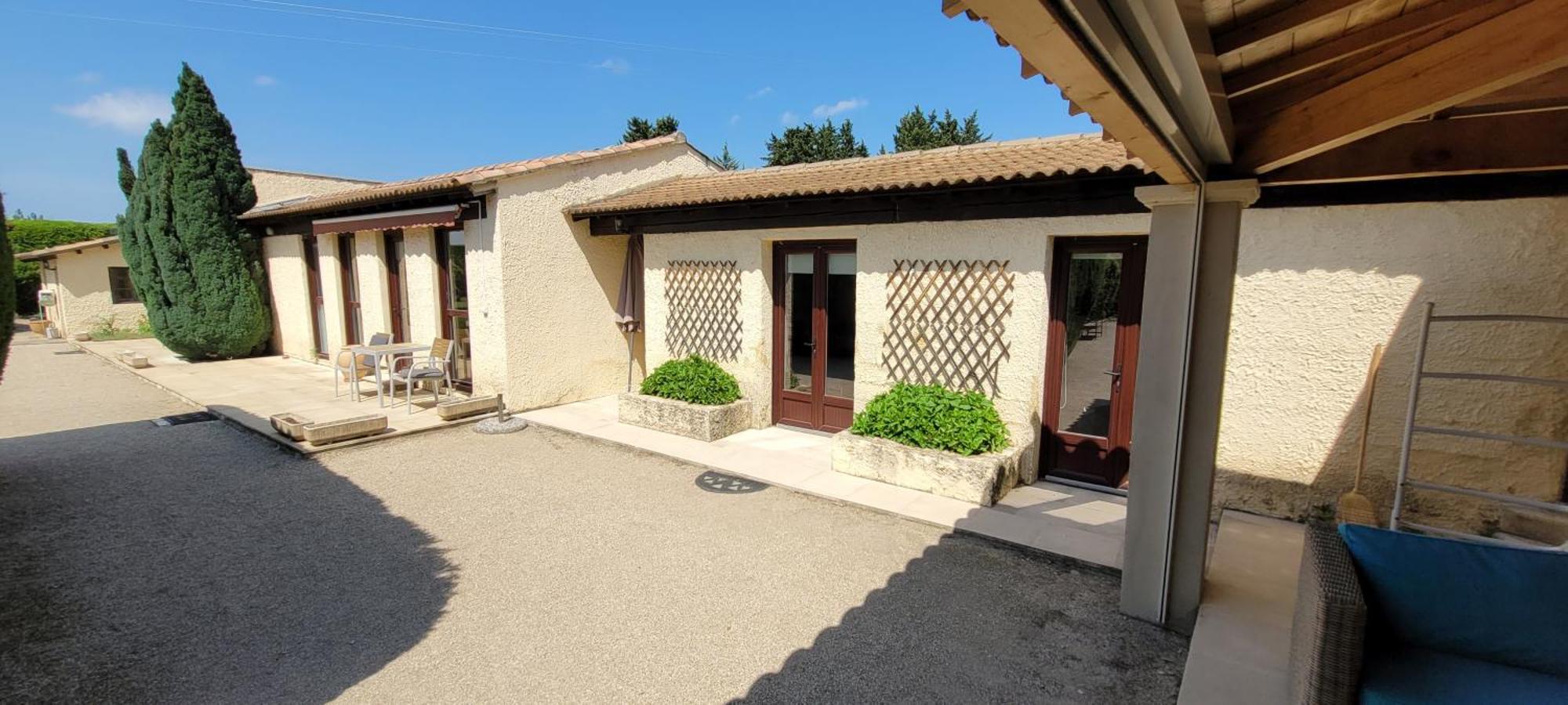 Villa Liberty Entraigues-sur-la-Sorgue Cameră foto